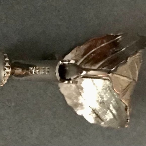 Vintage Napier Silver Curved Leaf Earrings - Picture 6 of 6